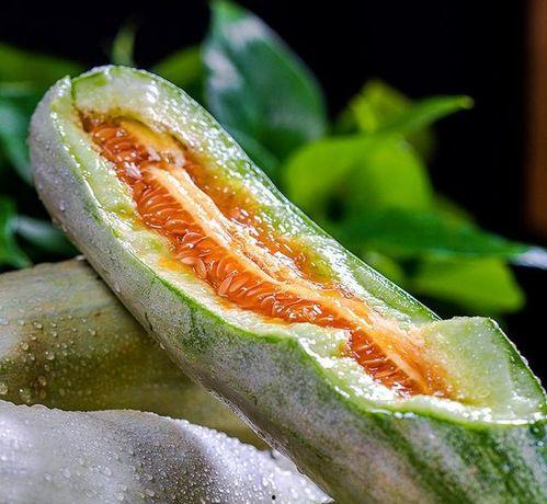 吃脆瓜视频搞笑配音