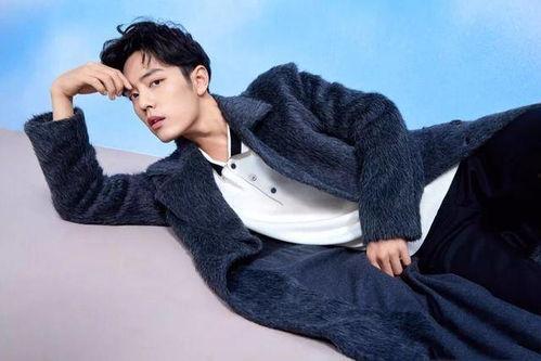 肖战假装吃瓜图片大全视频,趣味十足，网友直呼“太可爱”